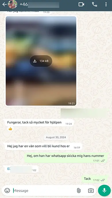WhatsApp-screenshot som visar positiv recension om IPTV TV